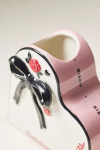 Amour Ceramic Heart Vase View 2