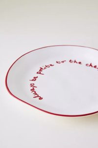 Maegen Statement Plate View 2